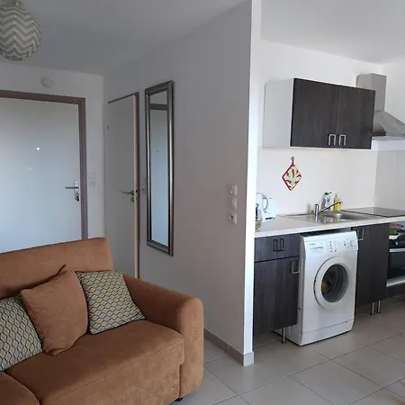 Studio Rdc Avec Terrasse Et Parking Prive Agde Exterior photo