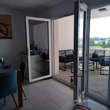 Studio Rdc Avec Terrasse Et Parking Prive Agde Exterior photo