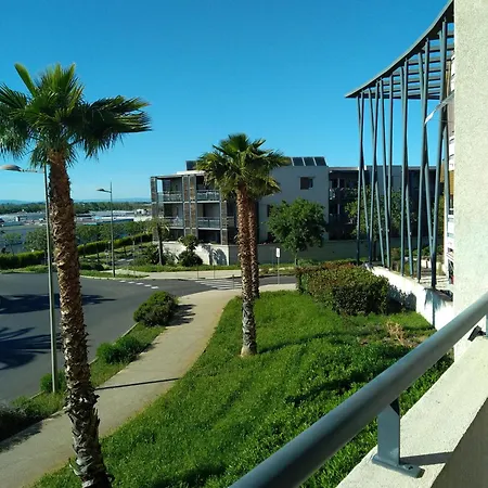 Studio Rdc Avec Terrasse Et Parking Prive Agde Exterior photo