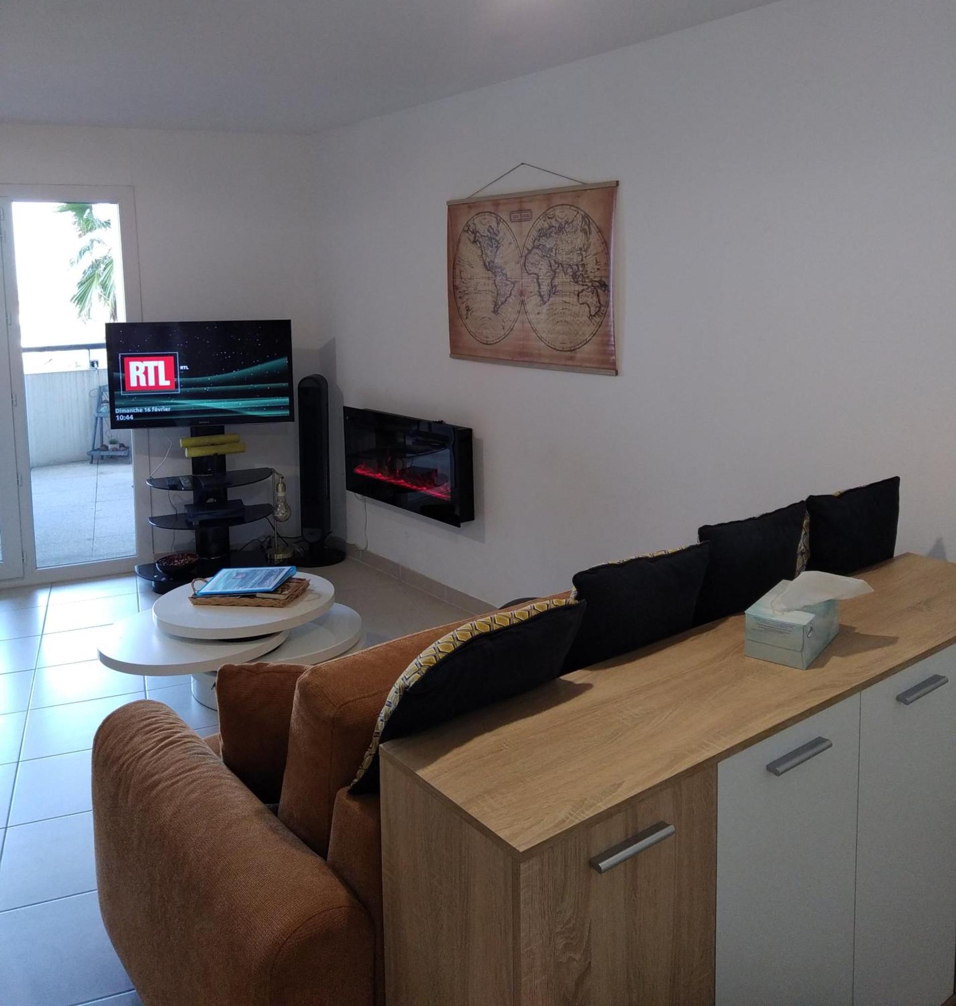 Rdc Avec Terrasse Et Parking Prive * Agde